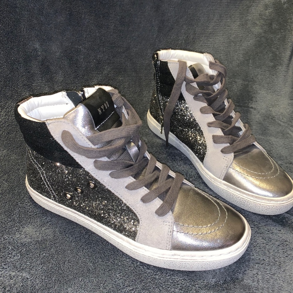 Steven Madden Hightop